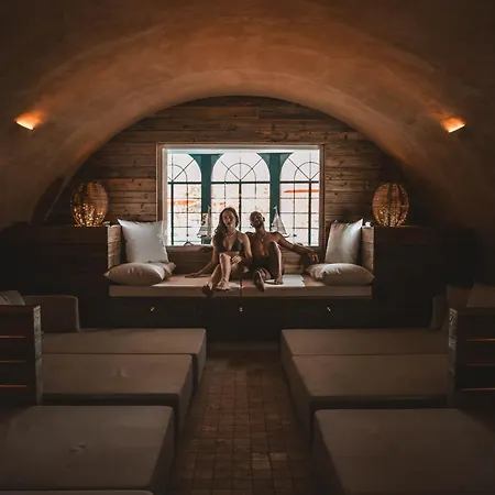 Les Violettes Hotel & Spa-3