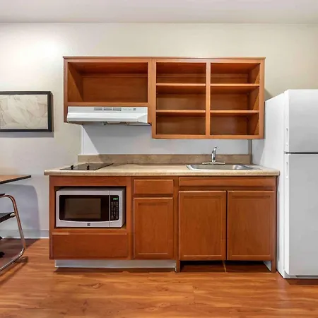 Woodspring Suites Fayetteville I-49-3