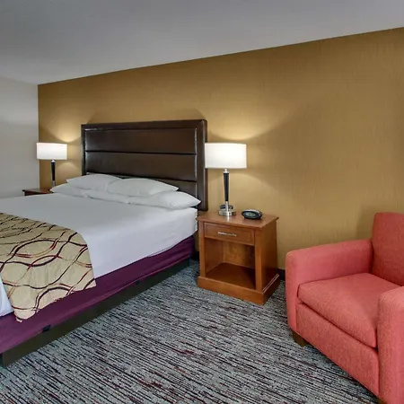 Drury Inn & Suites Bowling Green-2