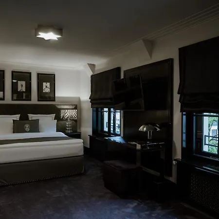 Schlosshotel Berlin-3