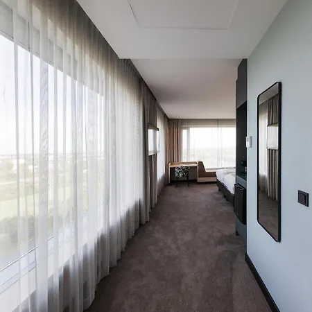 Van der Valk Airporthotel Düsseldorf-3