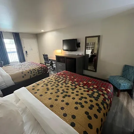 Econo Lodge Inn & Suites Murfreesboro Shopping District-2