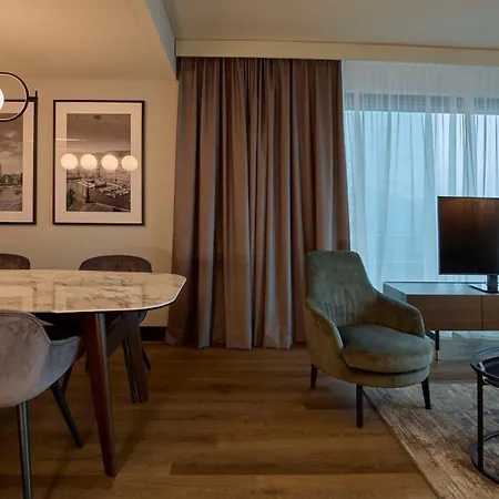 Radisson Blu Hotel Zurich Airport-3
