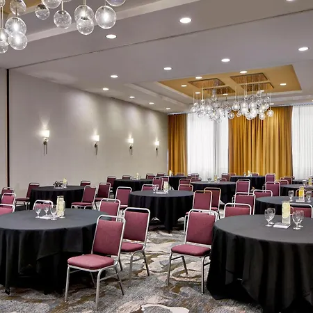 Courtyard By Marriott Portland City Center-2