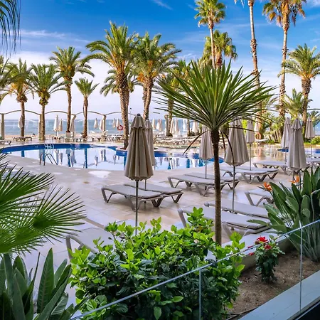 Caprici Beach Hotel & Spa-2