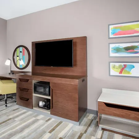 Hampton Inn & Suites Watsonville-3