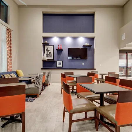 Hampton Inn & Suites Springfield Downtown-3