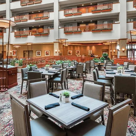 Embassy Suites By Hilton Saint Louis Saint Charles-2