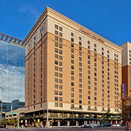 Hampton Inn & Suites Austin - Downtown-2