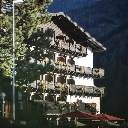 Berghotel Basur-2
