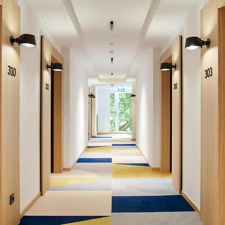 Austria Trend Hotel Maximilian-3