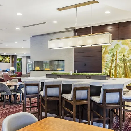 Courtyard By Marriott Boston Waltham-2