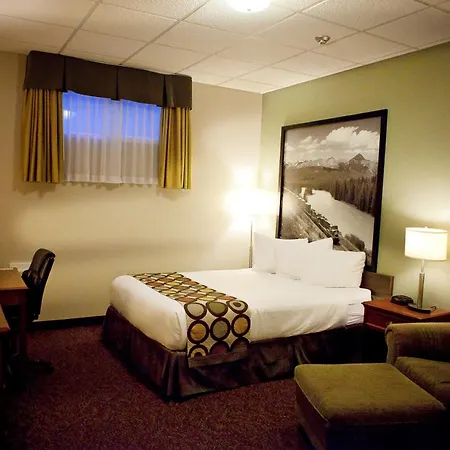 Super 8 By Wyndham Cochrane-2