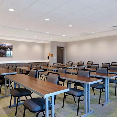 Home2 Suites By Hilton Redding-2