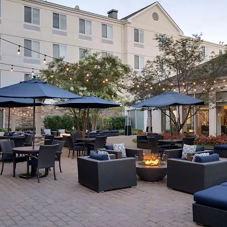 Hilton Garden Inn Melville-3