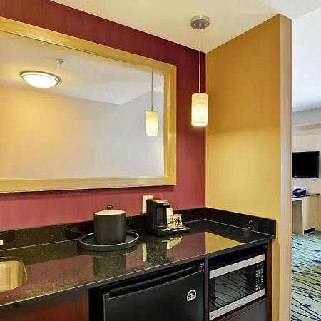 Hampton Inn & Suites Crabtree-2