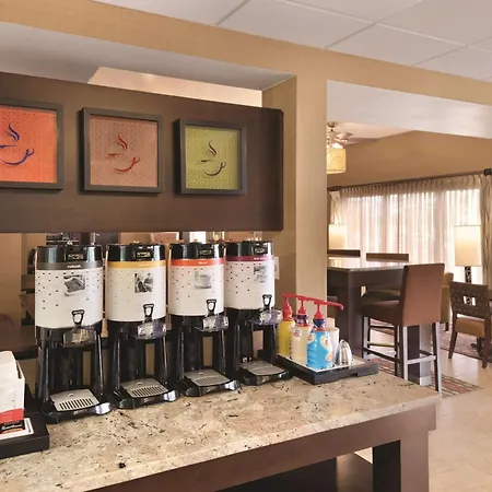 Hampton Inn Cincinnati Kings Island-2