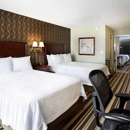 Hampton Inn Boston-Natick-2