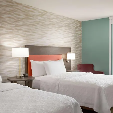 Home2 Suites By Hilton Woodland Hills Los Angeles-2