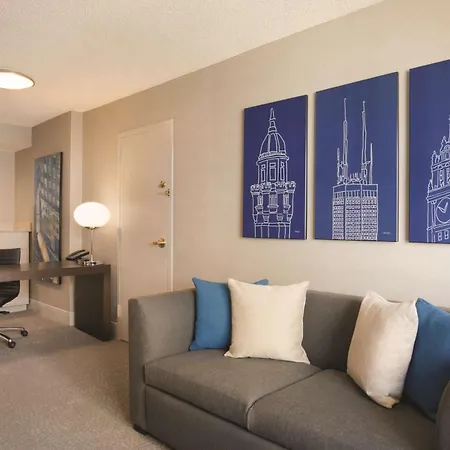 Hilton Chicago Magnificent Mile Suites-2