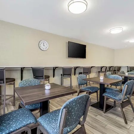 Comfort Inn & Suites Pacific - Auburn-2