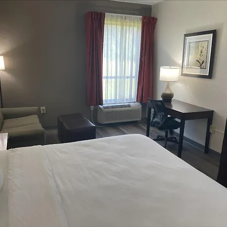 Quality Inn & Suites Lexington South-3