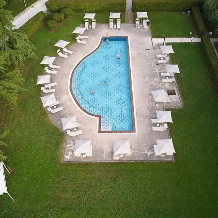 Delfina Palace Hotel-2