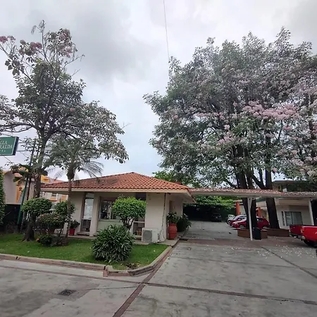 Villa Esmeralda-2