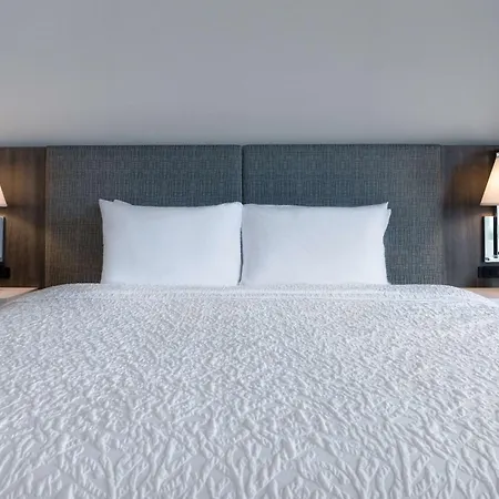 Hampton Inn & Suites Burlington, Ontario, Canada-3