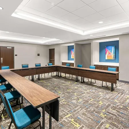 Hampton Inn & Suites Tigard-3