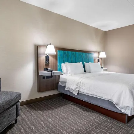 Hampton Inn & Suites Louisville East-2
