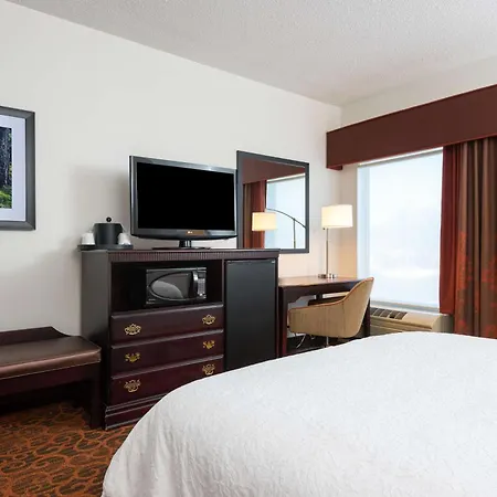 Hampton Inn Parkersburg/Mineral Wells-2