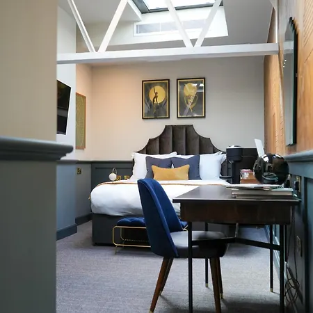 Hort'S Townhouse-2