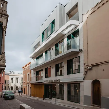 Hotel Petit Luxe-2