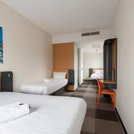 Easyhotel The Hague Scheveningen Beach-2