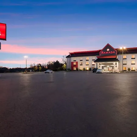 Ramada By Wyndham Harrisburg/Hershey Area-3