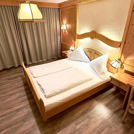 Hotel Alpenrose-3