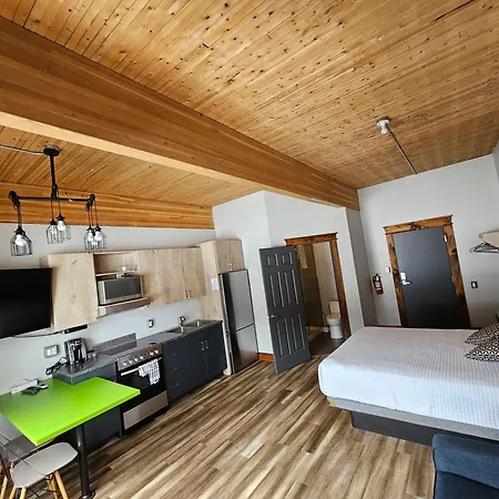 Lofts Hotel Gaspesie-3