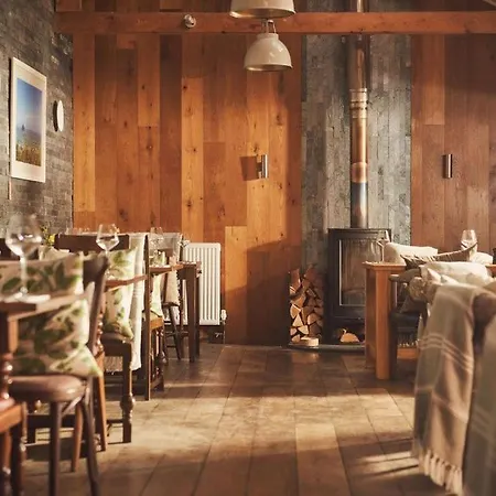 Port William Inn-2