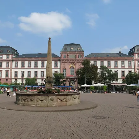 Holiday Inn Express - Darmstadt, an IHG Hotel-3