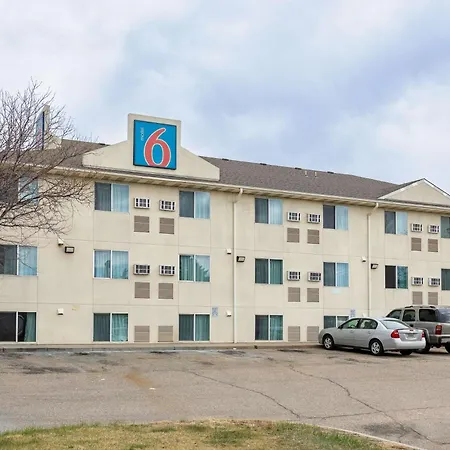 Econo Lodge Fort Lupton-3