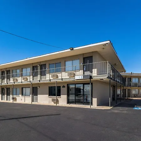 Rodeway Inn Midland South-2