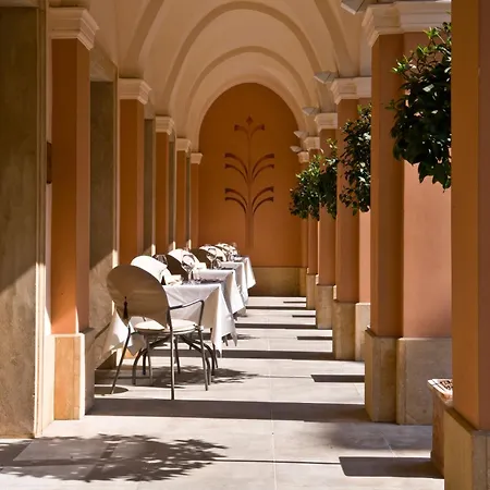 Mamaison Le Regina Boutique Hotel-3