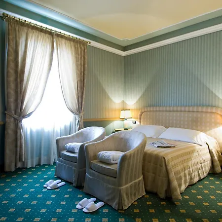Grand Hotel Nizza Et Suisse-3