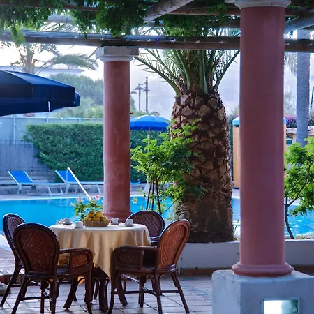 Hotel Villa Svizzera Terme-3