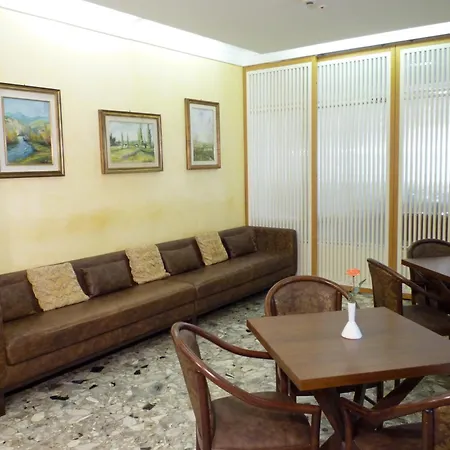 Hotel Sara-2