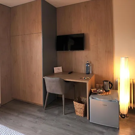 Hostal Rural Can Pau-3