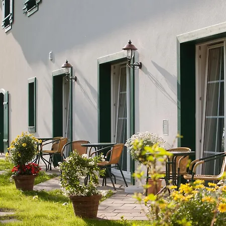 Romantik Hotel Die Gersberg Alm über Salzburg mit Outdoorpool-2