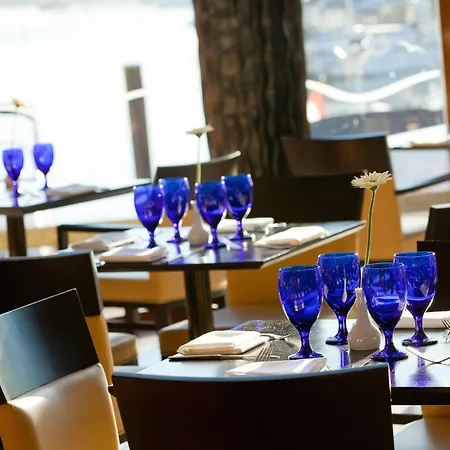 Granville Island Hotel-3