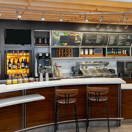 Courtyard By Marriott Buffalo Downtown/Canalside-2